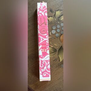 Lattafa YARA Spray Perfume

Top of box is torn